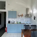 Beach House In Oriental Parade