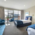U Residence Hotel