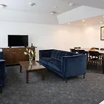 Bay Plaza Hotel