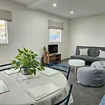 4 Bedrooms, Very Central Townhouse!