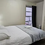 4 Bedrooms, Very Central Townhouse!