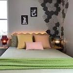 Central Nest- View & Style