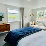 Little Home On Glanmire