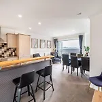 Seaside Escape, Your Coastal City Getaway