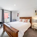 Seaside Escape, Your Coastal City Getaway