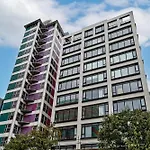 Victoria, 2-Bedroom Apartment