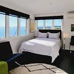 Modern Studio Ft Stunning Harbour Views