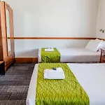 The Cambridge Hotel & Backpackers