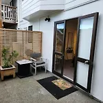 Studio 9 On Lakewood