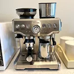 Skyline Vista - Entirely New House With Luxe Views, Espresso, Netflix & Free Parking