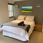 Outstanding Central Lambton Quay Apartment