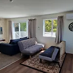 Stunning View, Privacy, Close To Ferry & Brand-New