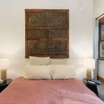The Birds Nest - Central City Loft
