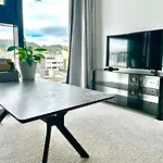 Great City-View Modern Apartment