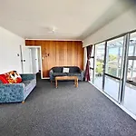 Big Property For Accomodation In Wellington