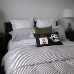 Acorns Wellington Apartment