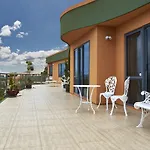 Zenith Boutique Lodge & Spa