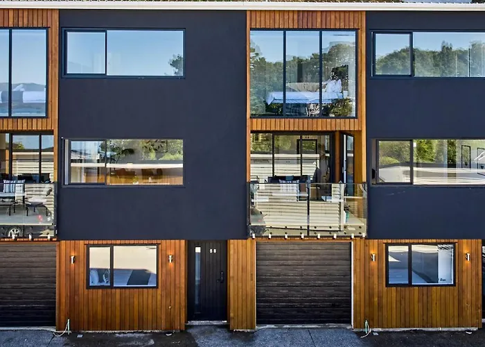Brand New Townhouse With Ocean Views