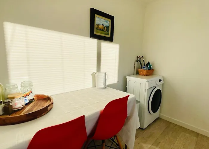 Little Home On Glanmire