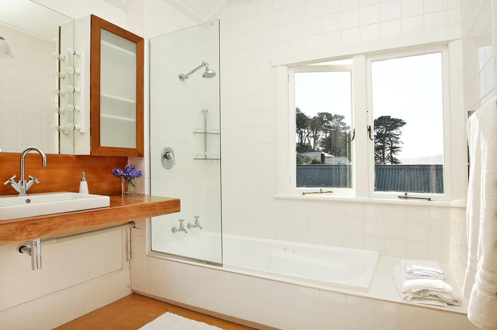 Beachfront Bed & Breakfast Wellington