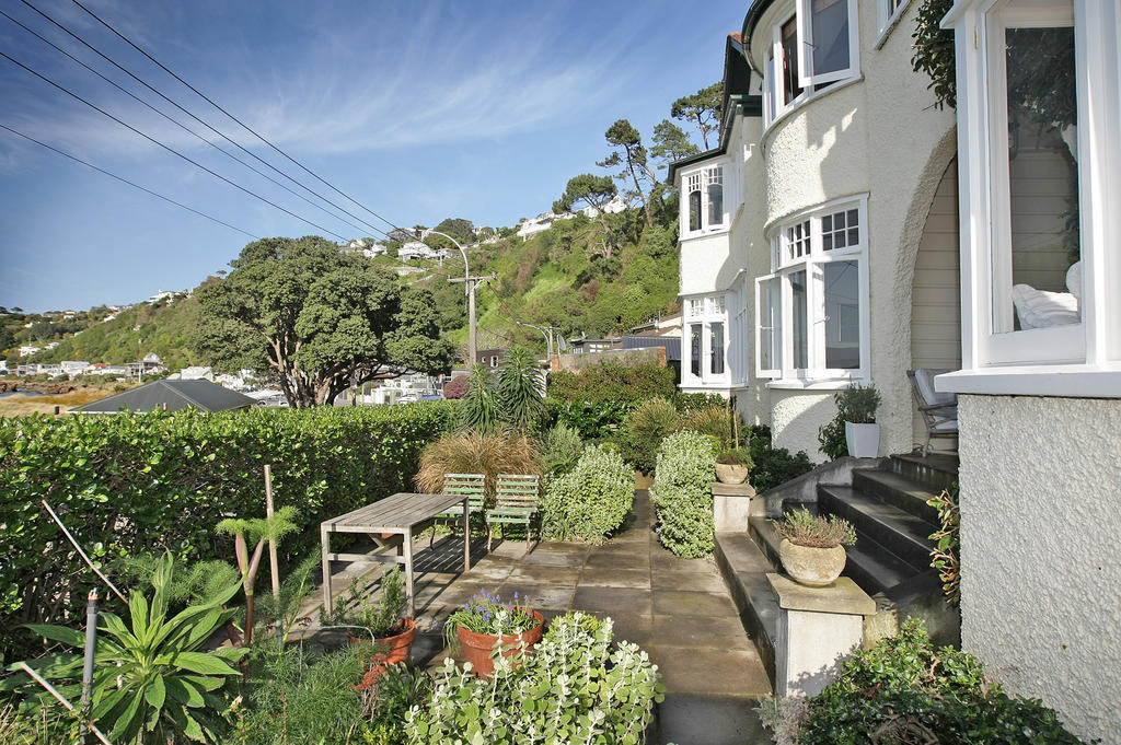 Beachfront Bed & Breakfast