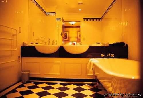 Wellesley Boutique Hotel