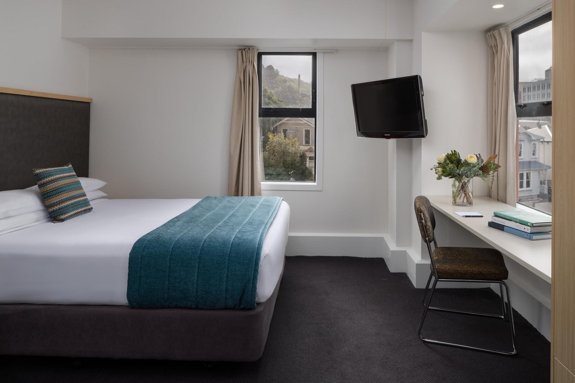 Atura Hotel 3*