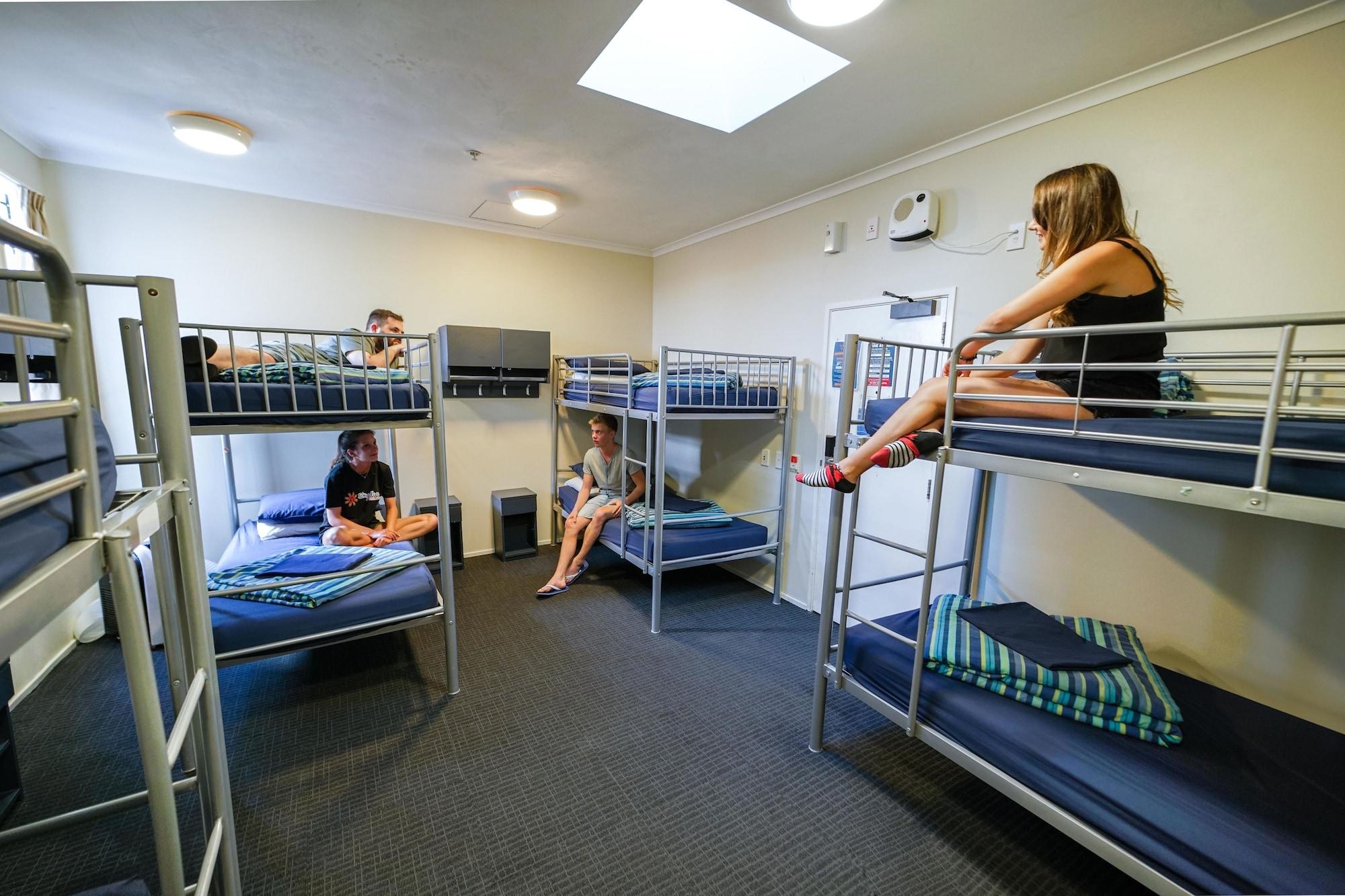 Nomads Capital Backpackers - (adults Only) Hostel Wellington