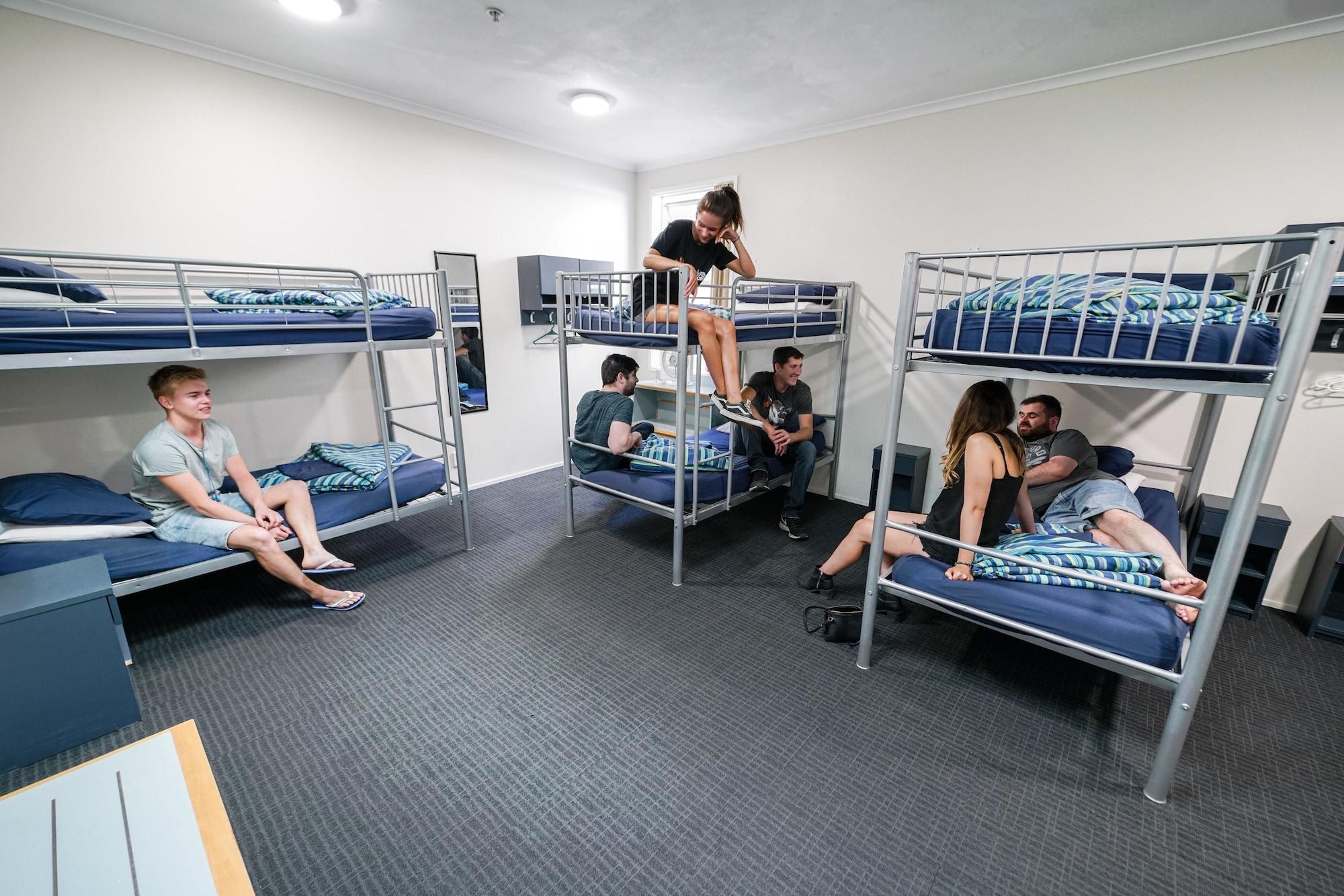 Nomads Capital Backpackers - (adults Only) Hostel