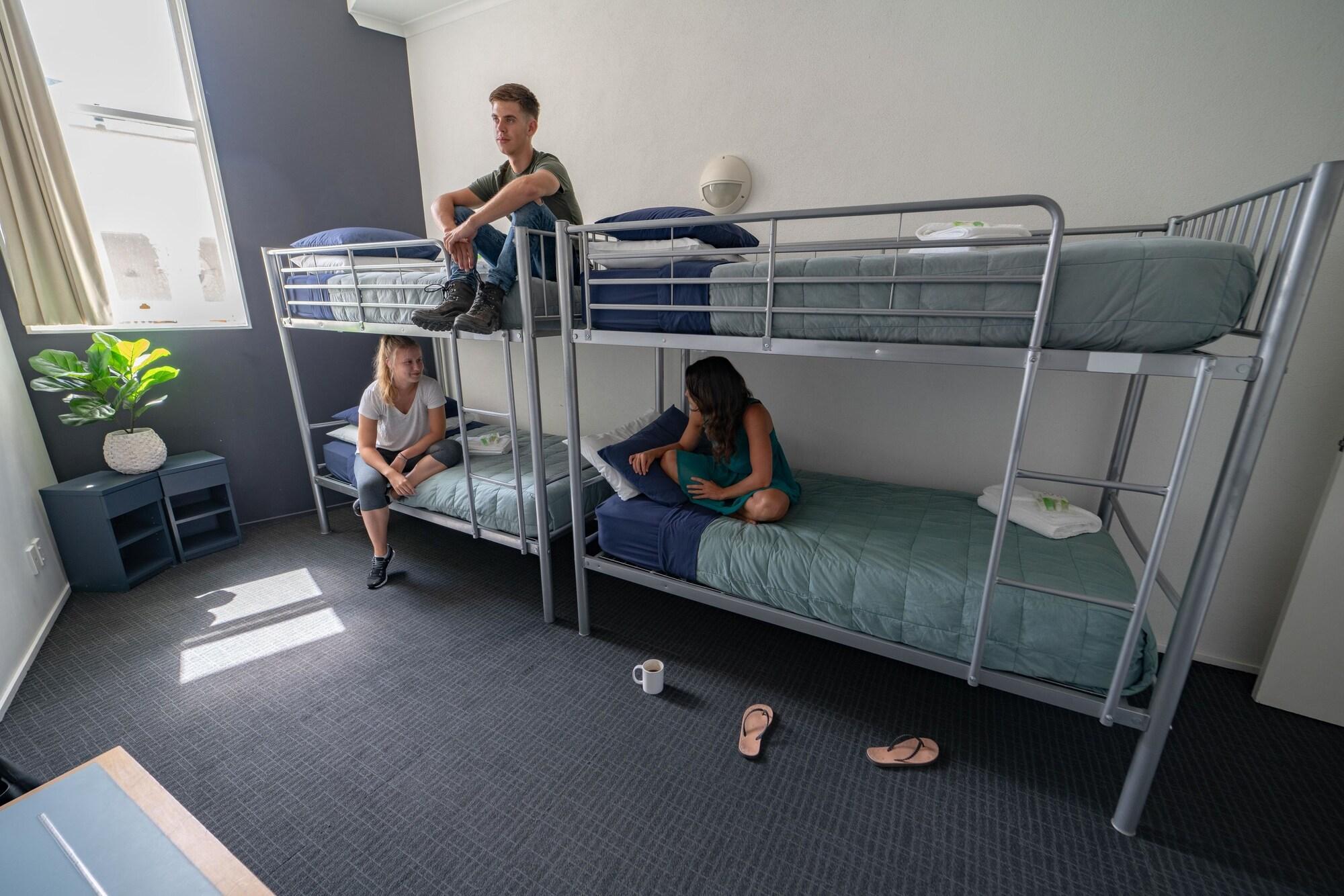 Nomads Capital Backpackers - (adults Only) * Wellington