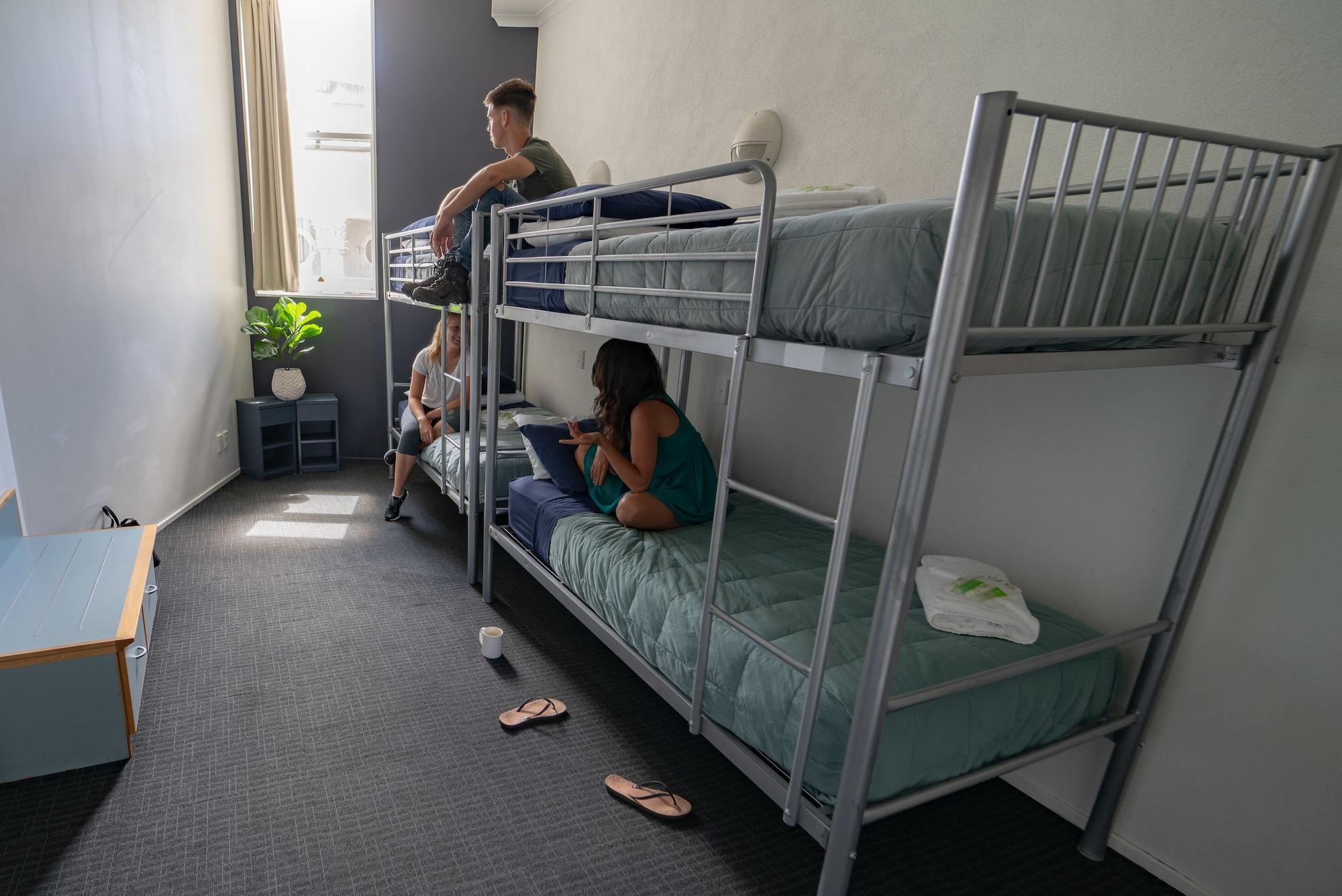 Nomads Capital Backpackers - (adults Only) * Wellington