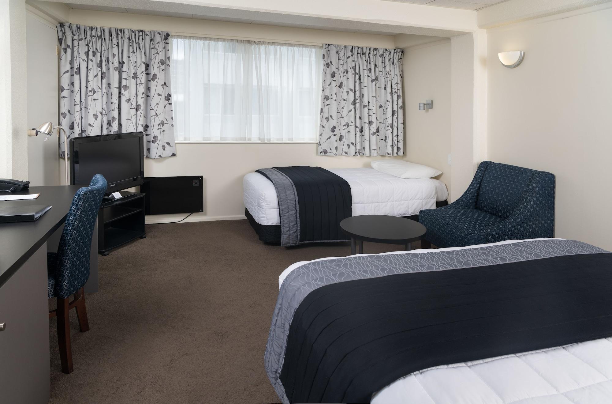 Hotel West Plaza
