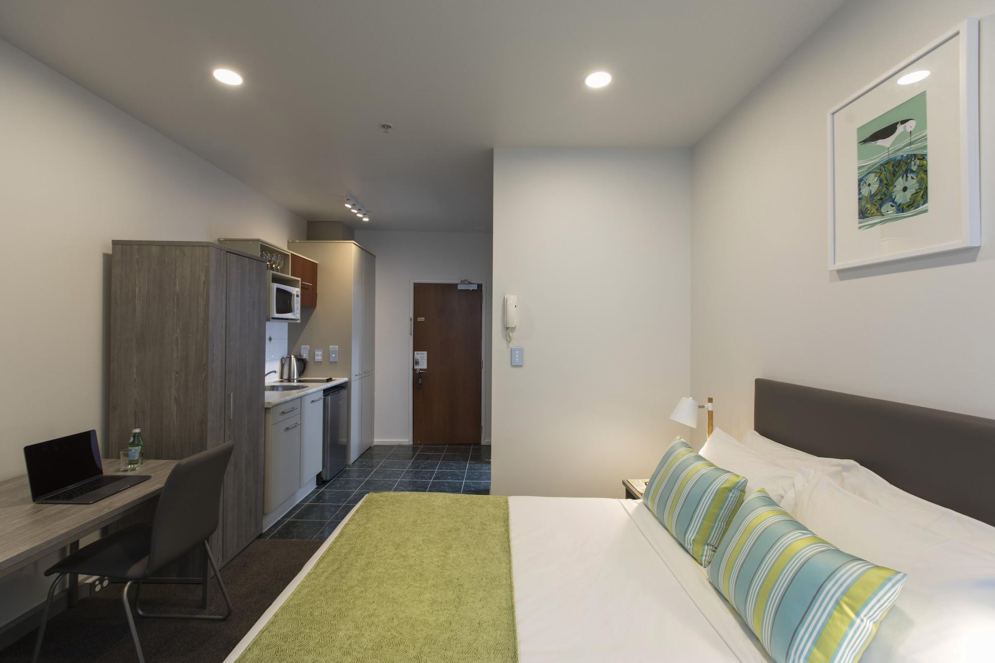 Quest Atrium Serviced Aparthotel 4*