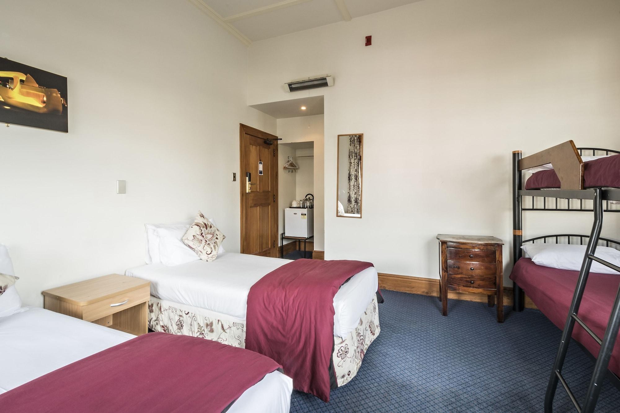 The Cambridge & Backpackers