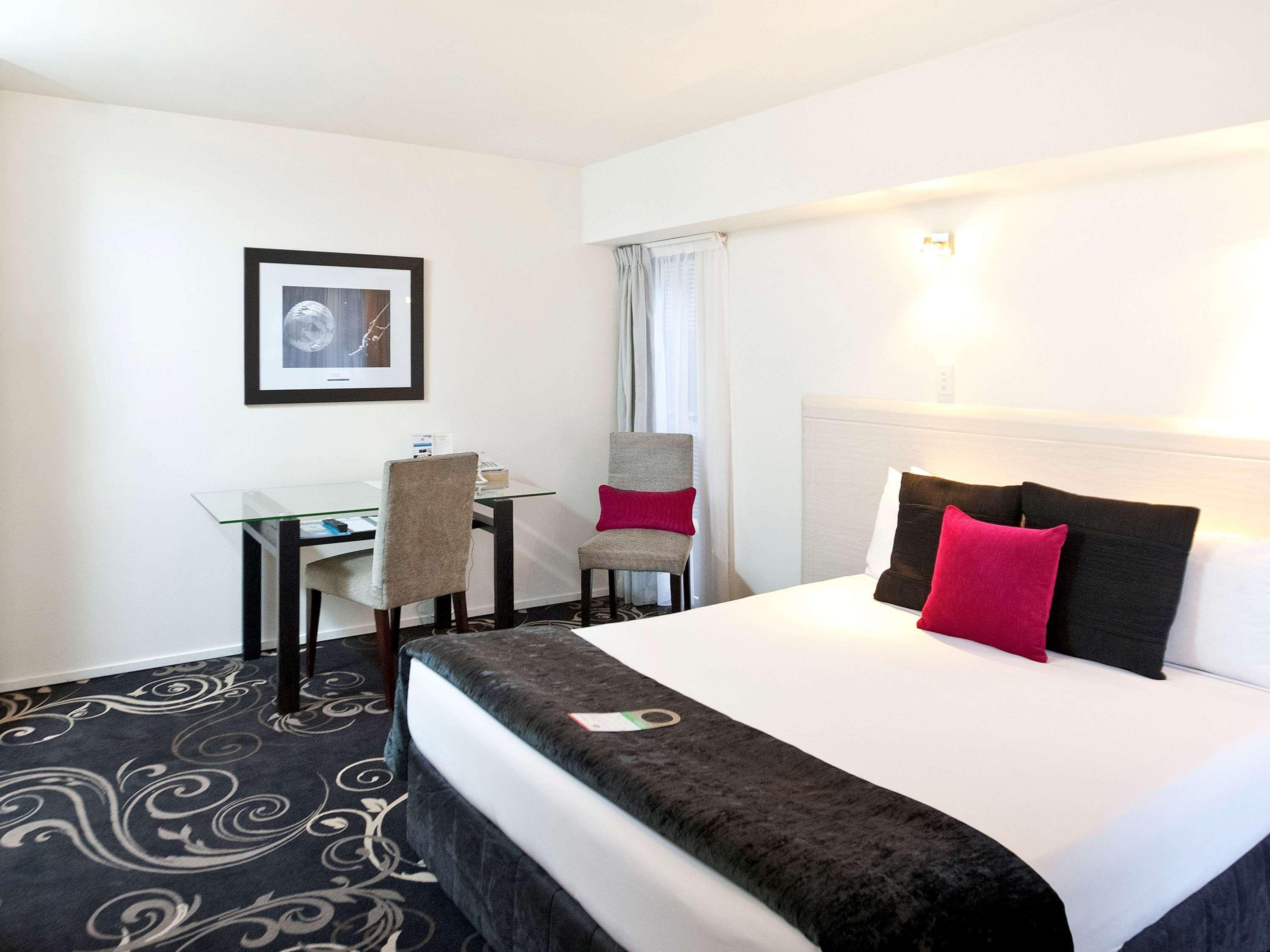 Mercure And Aparthotel 3*