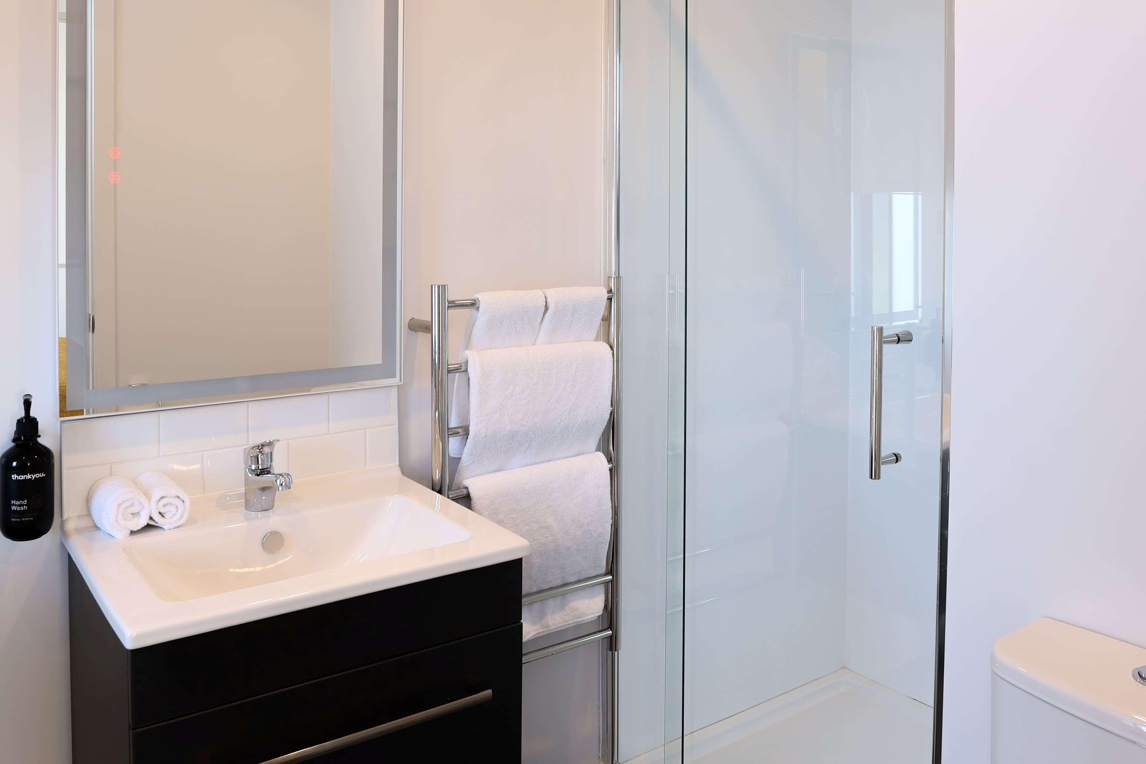 Ramada By Wyndham Taranaki Street 4*