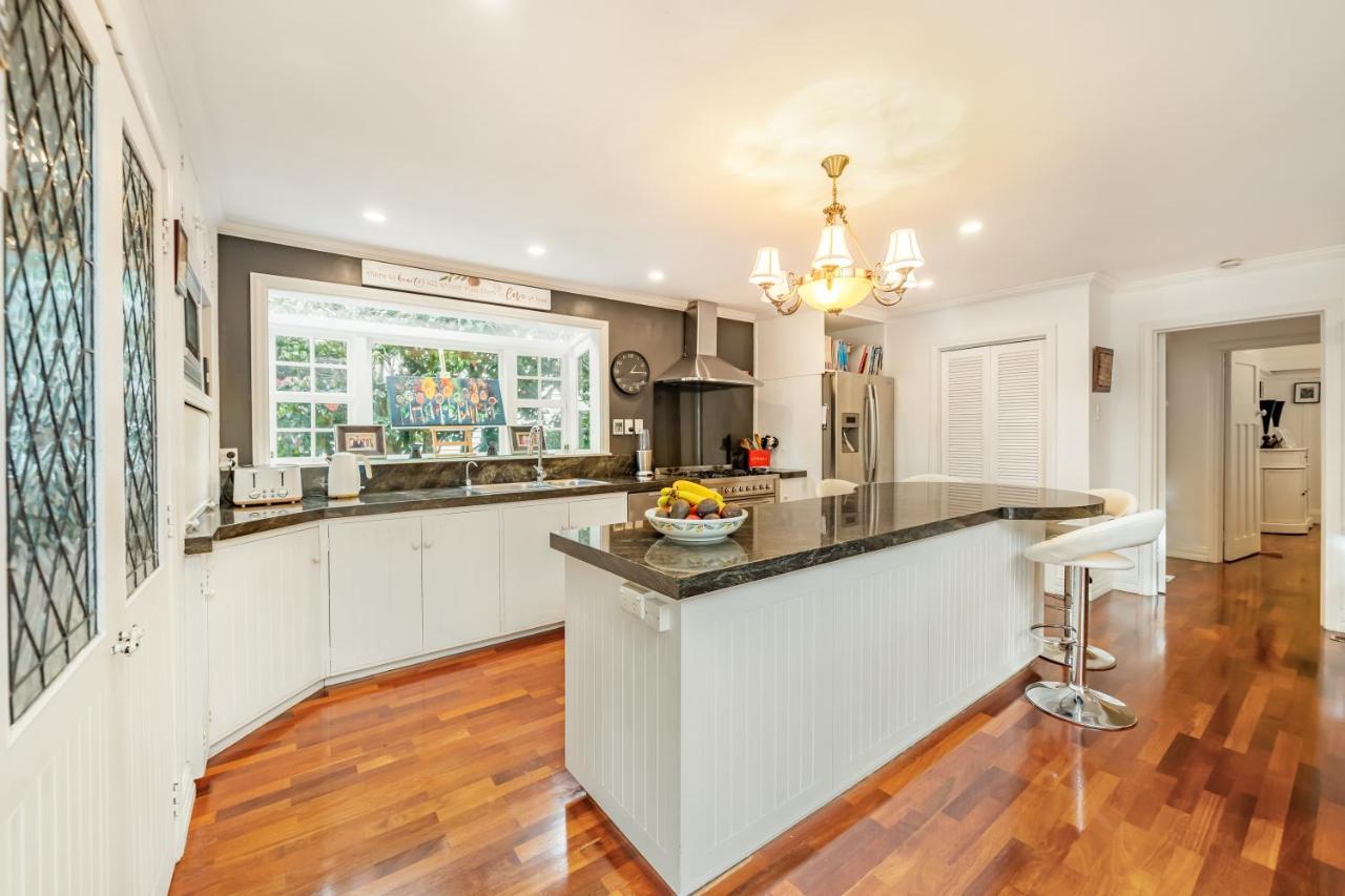 Woburn Retreat, Luxury For Perfect Getaway Villa