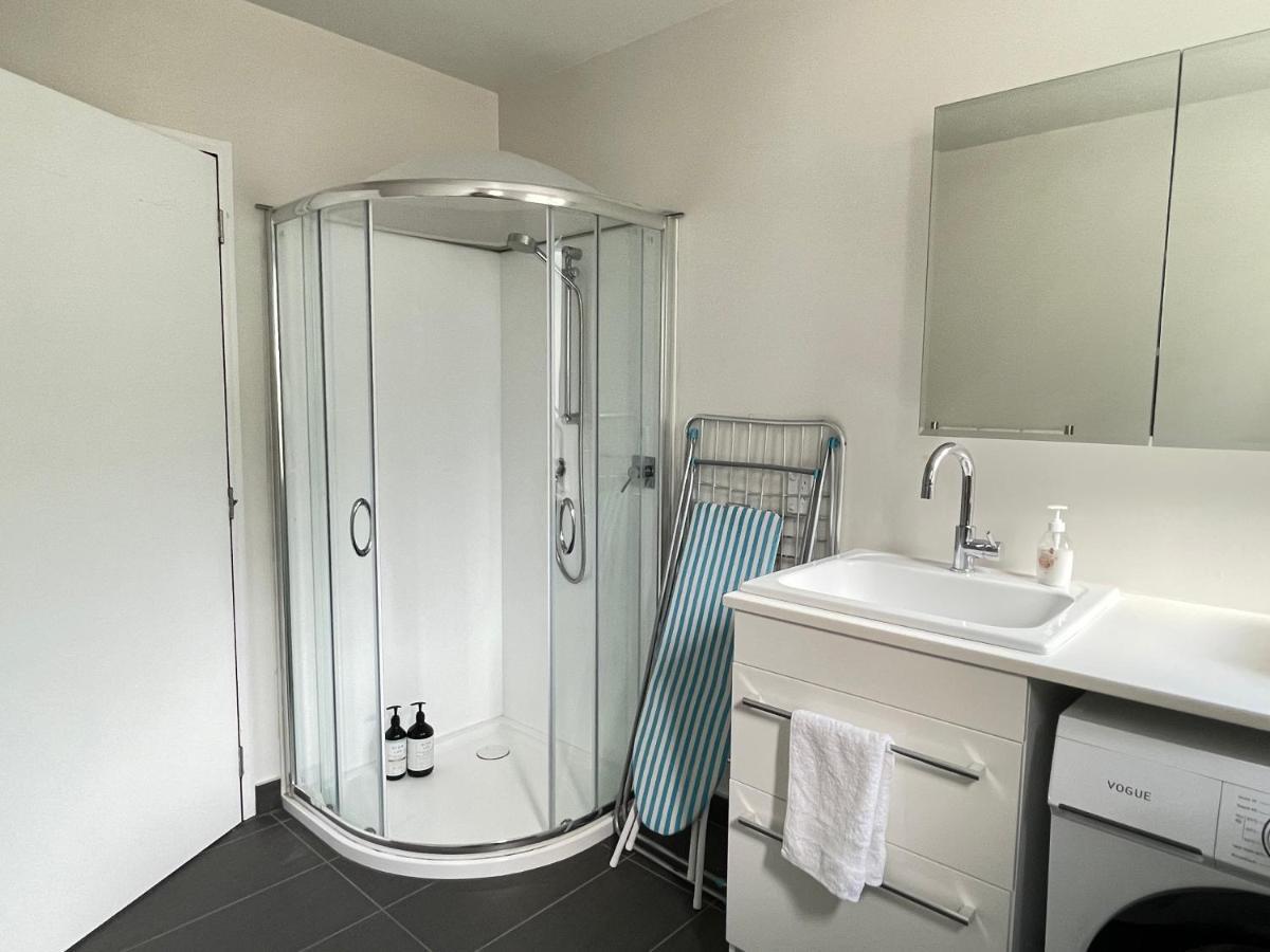 Holiday home Spacious Retreat Near Ferry & Mall *