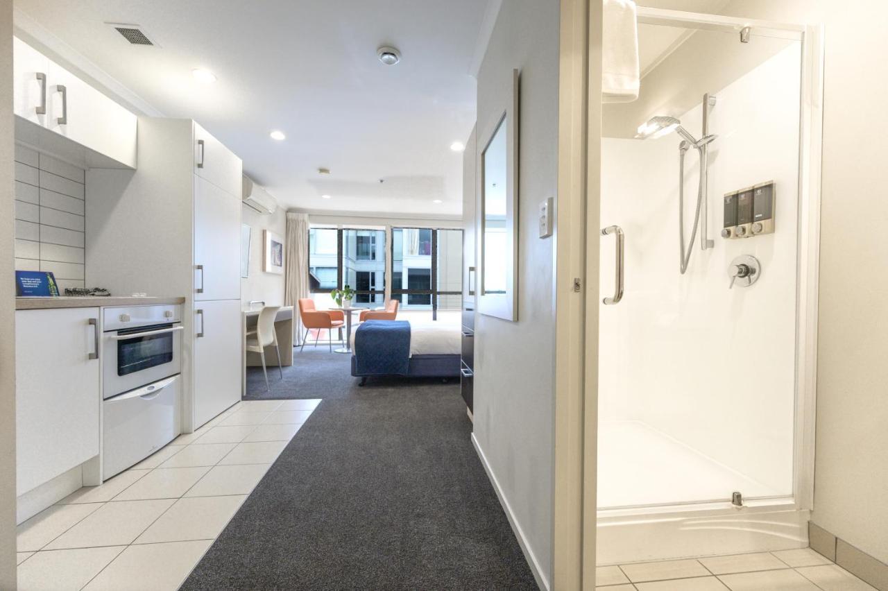 U Aparthotel