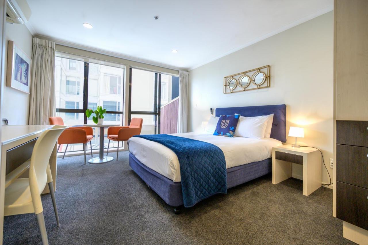 U Aparthotel
