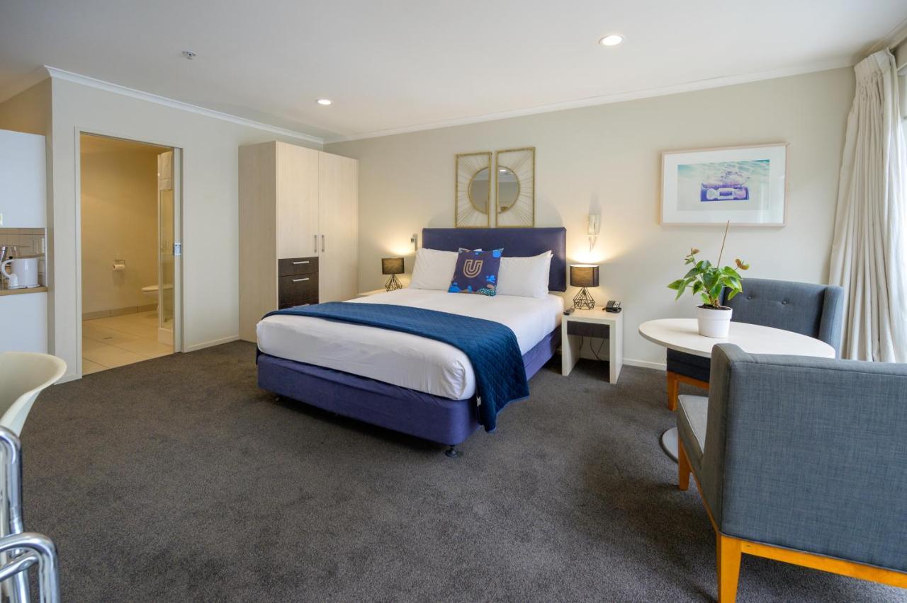 U Aparthotel