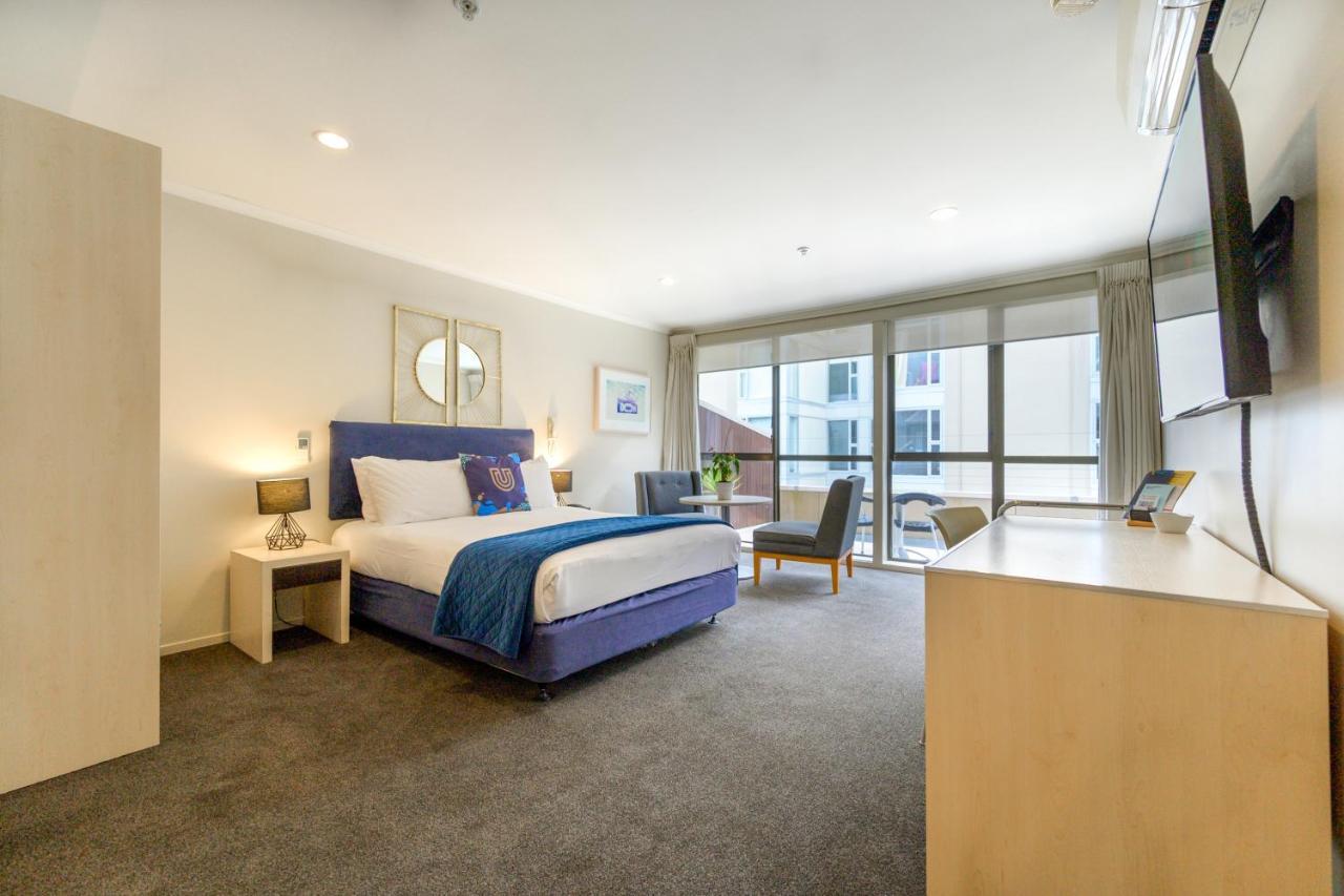 U Aparthotel