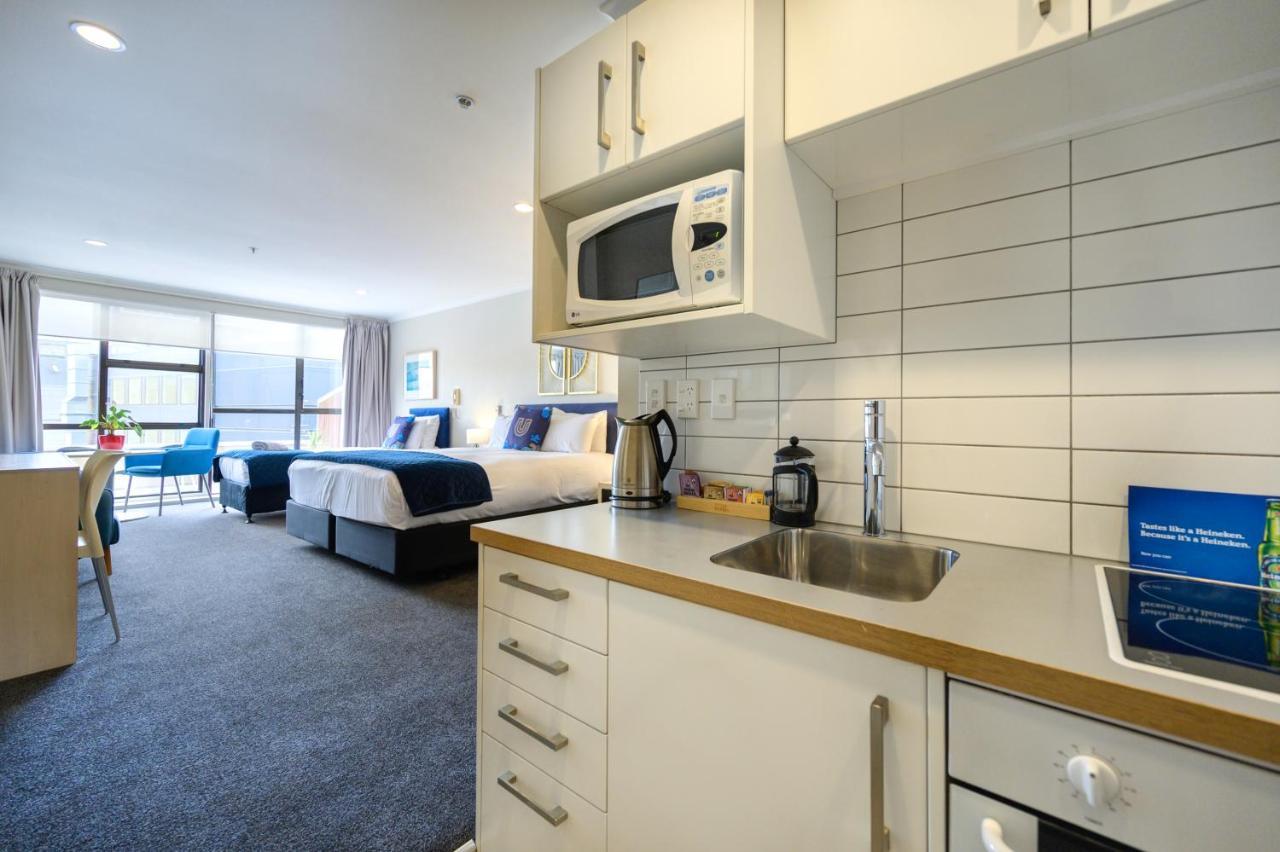 U 4* Wellington