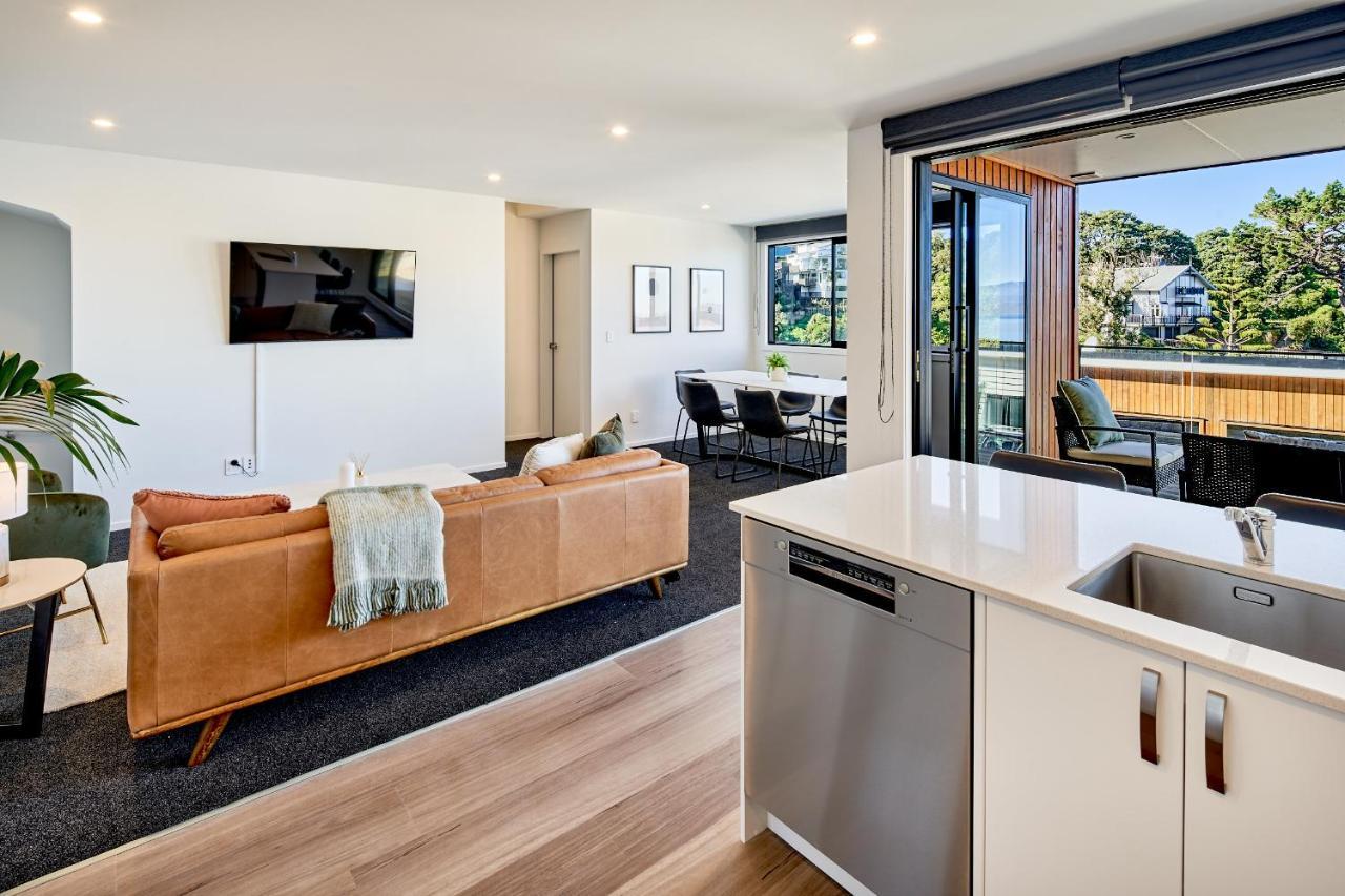 Brand New With Ocean Views Holiday home Wellington