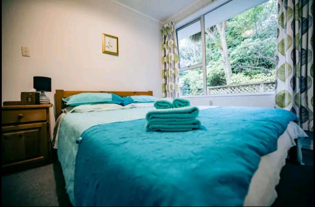 Warm, Tidy , Quiet Vacation Apartment *