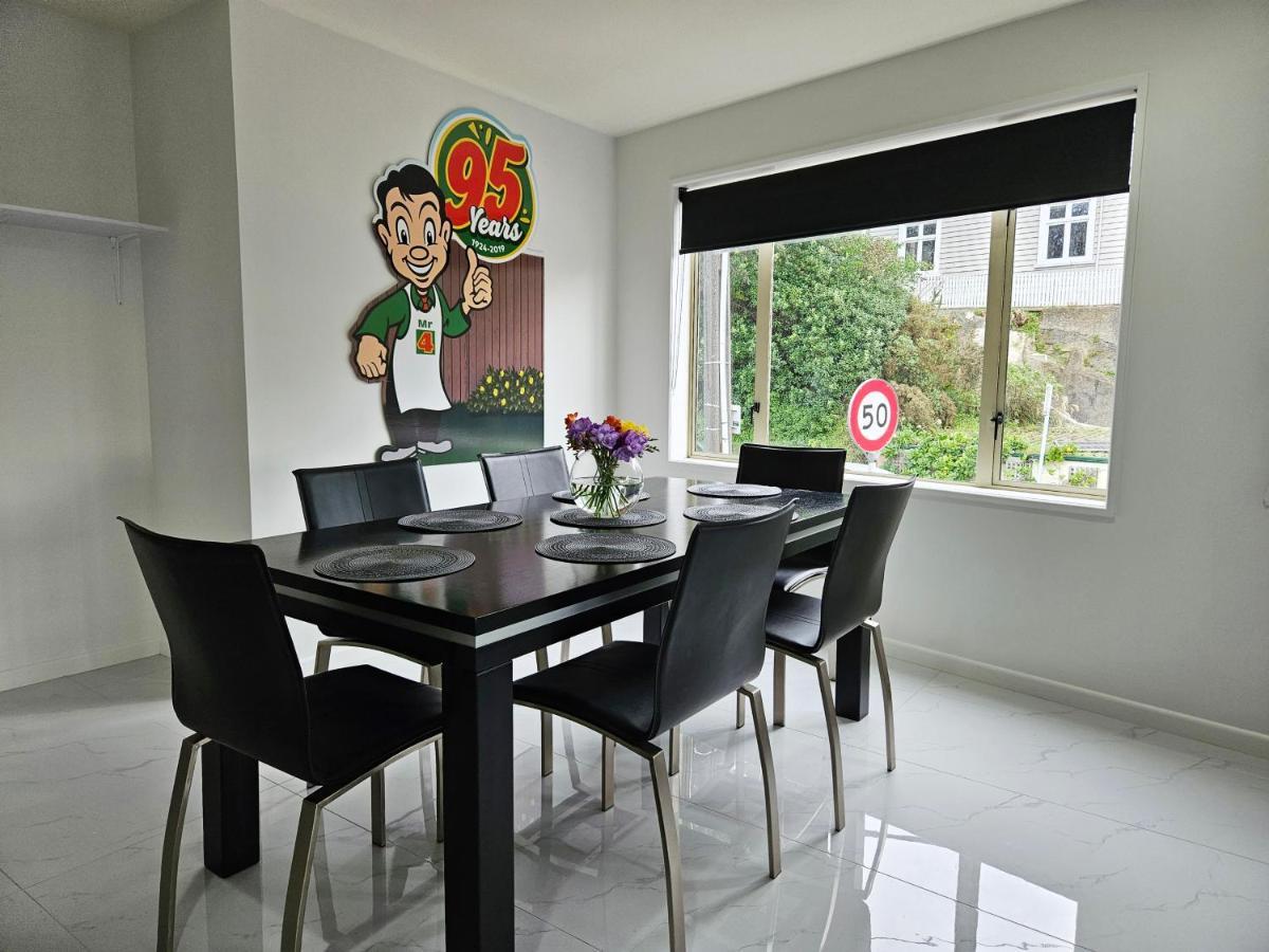 Light & Airy Heart Of Central Kelburn! Apartment *