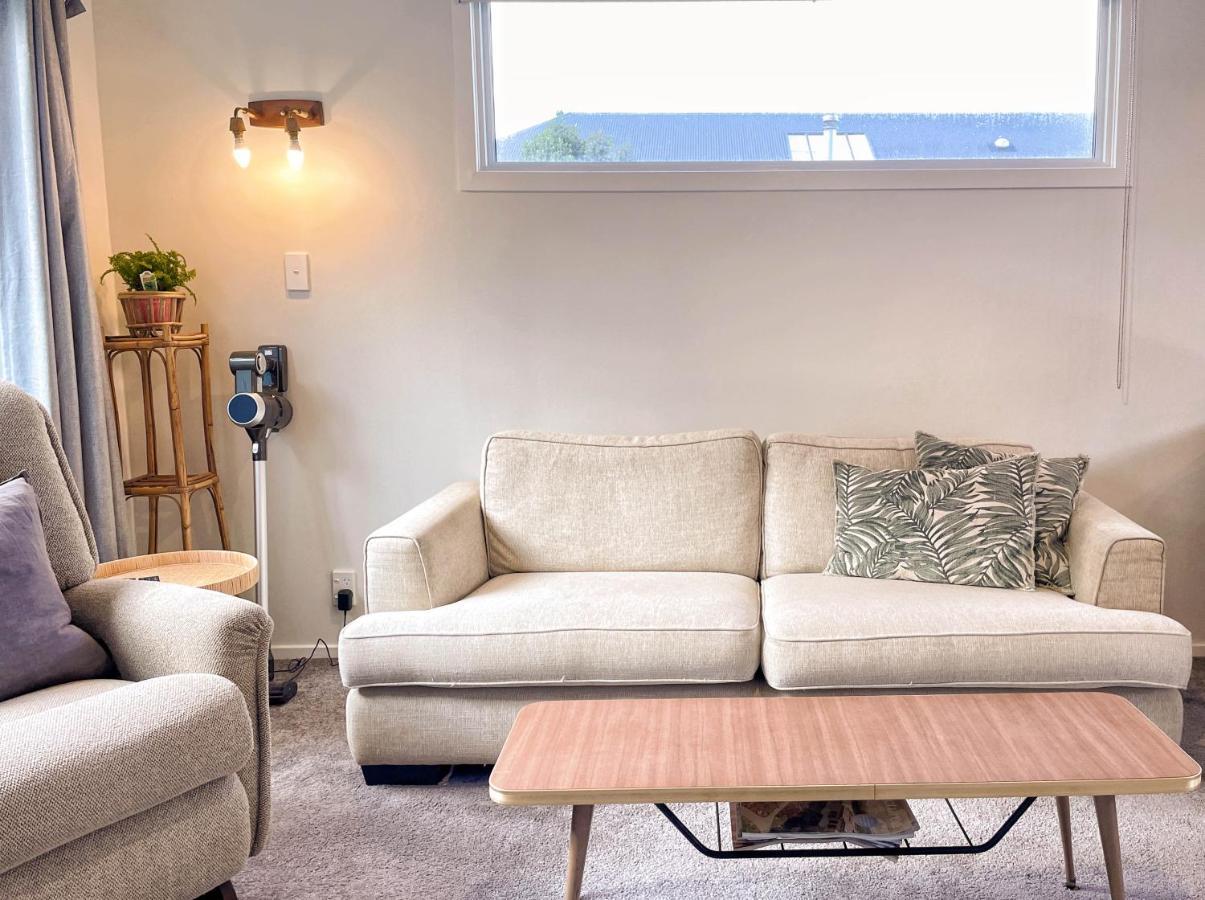 Cozy N Comfortable,5 Mins To Airport Holiday home