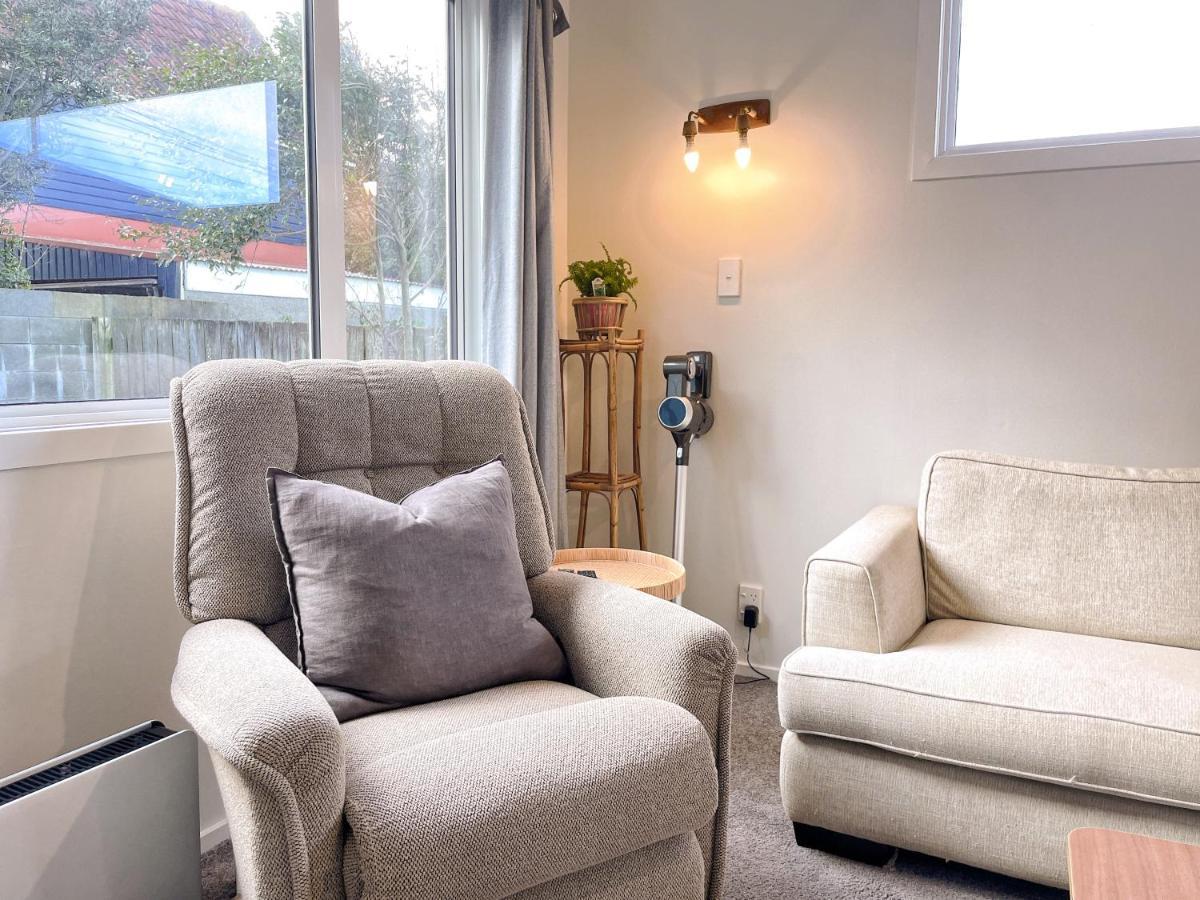 Cozy N Comfortable,5 Mins To Airport Holiday home