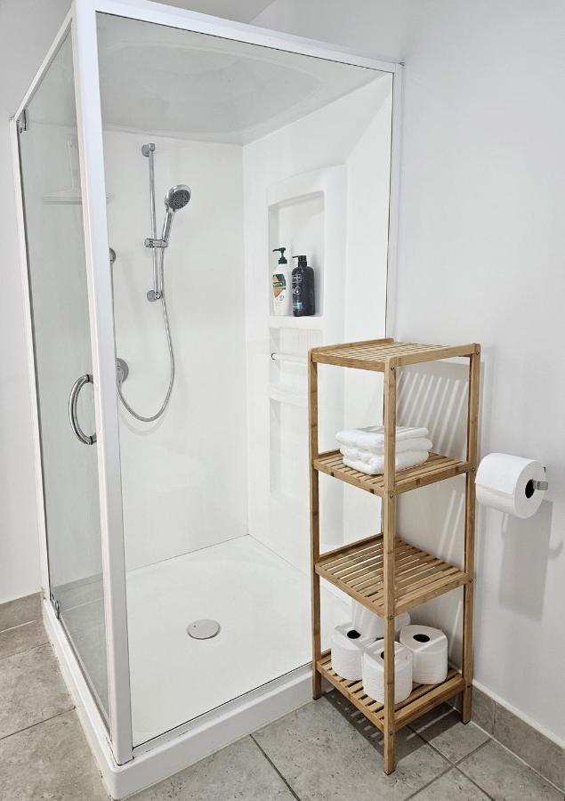 Light & Airy Heart Of Central Kelburn! Wellington