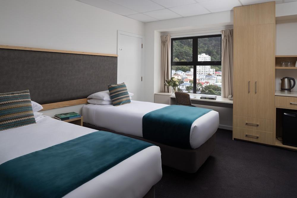 Atura Hotel 3*